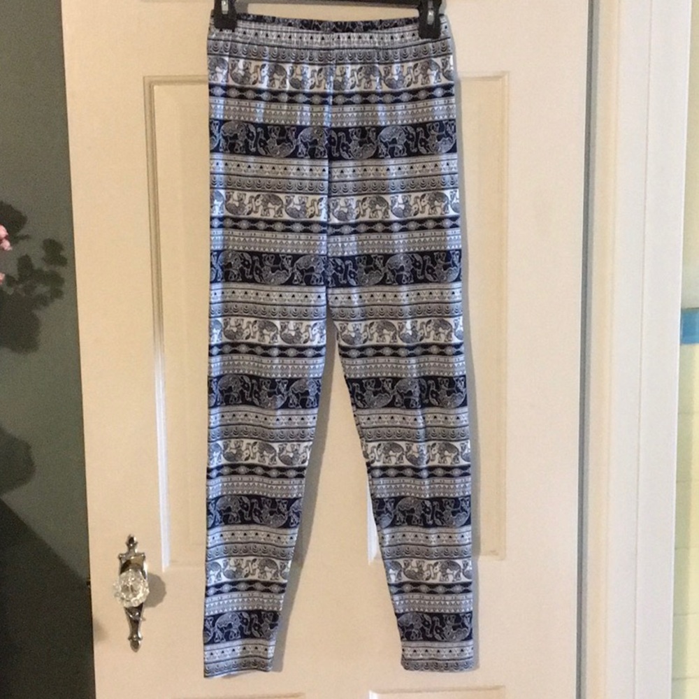 Hello Pink navy and white elephant leggings